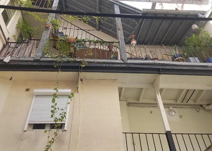 Dans Un Atelier D'artiste Διαμέρισμα